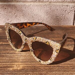 Women's Shiny Cat Eye Frame Brown Rhinestone-Embellished Sunglasses